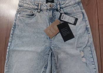 Spodenki jeansowe z przetarciami marki Vero Moda rozmiar S