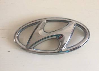 Hyundai Kona 17- znaczek przedniej atrapy grilla X86354-J900 Hyundai Kona 17- znaczek przedniej atrapy grilla X86354-J900