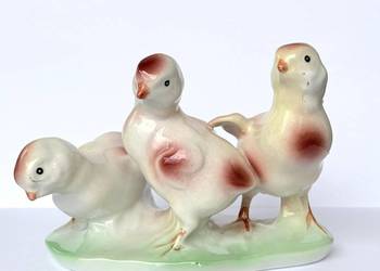 Porcelanowa figurka Pisklęta Curtea de Argeș Rumunia Vintage PRL