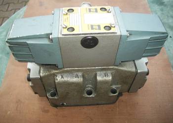 Rozdzielacz 4WEH22W30/10LW220-50NE