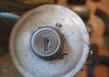 Korek wlewu zbiornika paliwa Wartburg