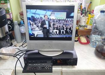 Magnetowid S-VHS Panasonic NV-FS88 Super VHS profesjonalny 7 głowic pilot