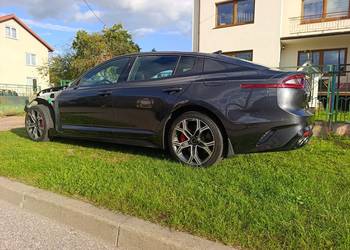 Kia Stinger 3.3v6 AWD 4X4. Auto w kraju.