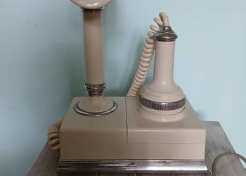 i Telefon stacjonarny z lat 80 Tych