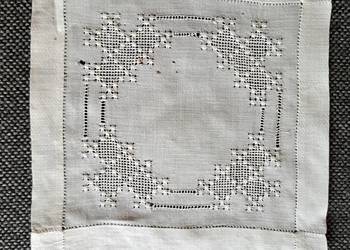 Mała kwadratowa serwetka mereżka 15x15cm
