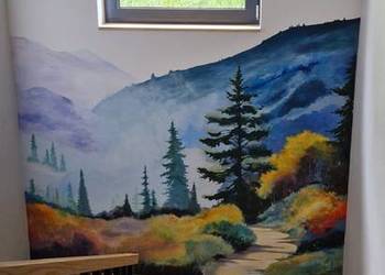 Las na ścianie, góry malowane na ścianie