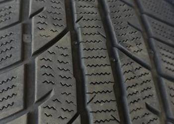 Opony zimowe 215/65R16 93H Zimowe dobre 4 szt.