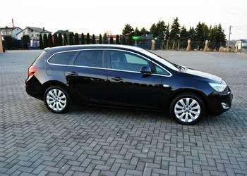 Opel Astra GAZ do 2033r * Opłaty do 08.2026r* CHromy* Grzane fotele i kier…