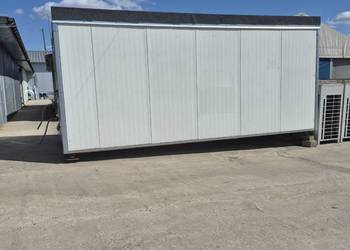 kontener z płyty warstwowej