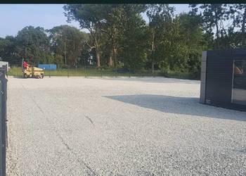 Wynajm działka plac biuro media internet