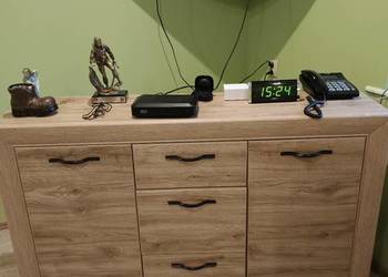 Komoda w kolorze dąb sonoma