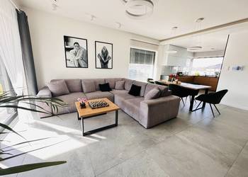 Gotowy dom premium: PV 10 kW, pompa ciepła, rekuperacja – Barwna