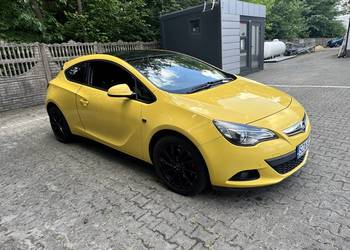 Opel Astra J GTC 1.6 Turbo.