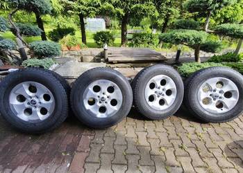 Oryginalne Alufelgi z Oponami od Jeep Wrangler