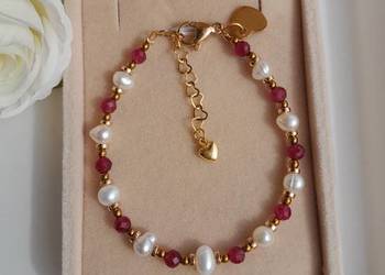 Bransoletka z kamienia naturalnego Rubin, perła.