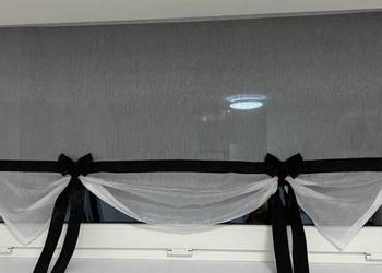 Panel z kokardkami