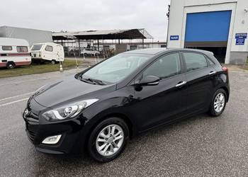 Hyundai i30 1.4 BENZYNA Klimatronik Ledy Nawigacja Podgrzewane Fotele