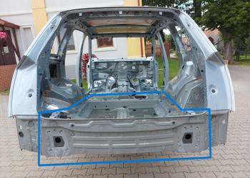 Audi Q7 II LIFT 4M0 TFSI pas tylny podłoga bagażnika wnęka ścianka tylna 