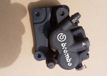 Zacisk hamulcowy przód Brembo Triumph Honda Yamaha KTM Huskvarna Kawasakii