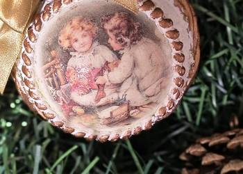 Zestaw 6 sztuk bombek wykonanych metodą decoupage o średnicy 8 cm.Wzór dwus