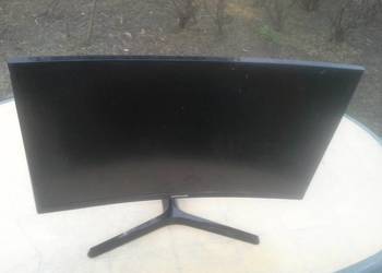 Monitor Samsung 24" zakrzywiony na części