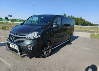 Opel Vivaro Bardzo ładny Opel Vivaro 2015