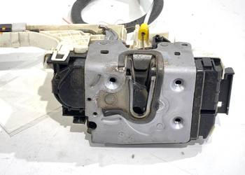 ZAMEK DRZWI PRAWY PRZÓD VW CARFTER 30 35 Bus A9067201735 06-16