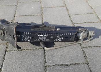 Oryginalny Lewarek podnośnik Volvo 8679369 made on germany