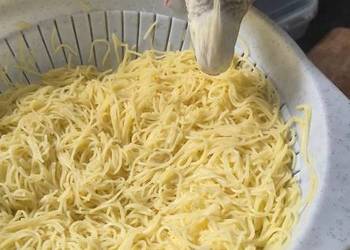 Nimfy ręcznie karmione.