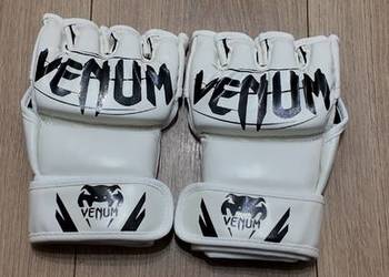 Białe rękawice MMA Venum