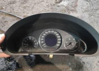 Licznik zegary a2115402311 Mercedes w211 2.7 CDI Automat