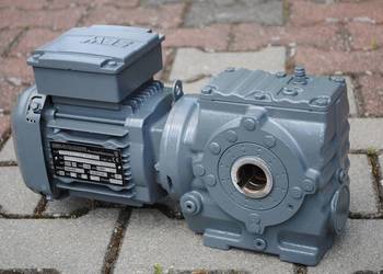 Motoreduktor kątowy 0.37kw. 56obr./min.. Firmy SEW.