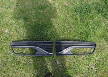 Kratka zderzaka lewa prawa chrom VW Polo V 6R Lift