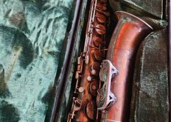 Saksofon tenorowy Amati Tone King