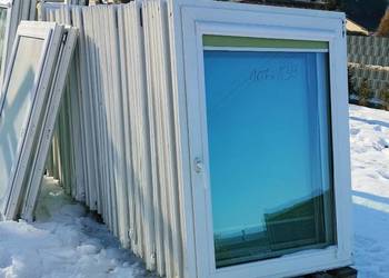 Okno Pcv 107x139 dwuszybowe używane stan BDB żaluzja