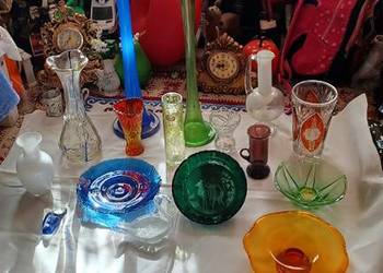 HURT SZKLA MISA SZMARAGDOWA DIANA Z JELENIEM KOBALTOWY Z OLIWKAMI TALERZ I