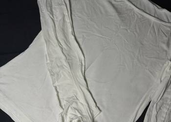 Bluzka damska z pięknymi rękawami