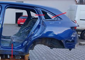 Mercedes EQC 400 W293 N293 ĆWIARTKA BŁOTNIK LEWY TYŁ NIEBIESKI 896