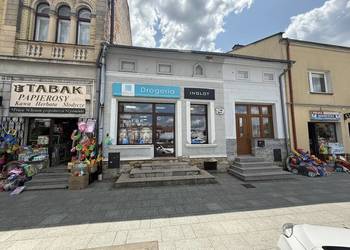 Duży lokal handlowy Pilzno Rynek do wynajęcia