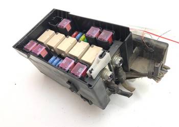 SKRZYNKA BEZPIECZNIKÓW SUZUKI SWIFT III Hatchback 1.3 69KM MODUŁ