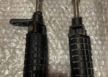 Honda VT 500 podnóżki C140