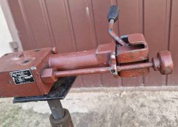 Rozdzielacz podnośnika C-328