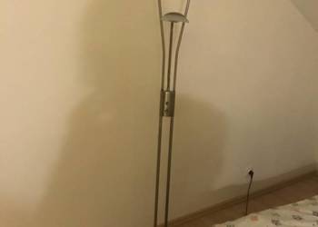 Lampa podłogowa
