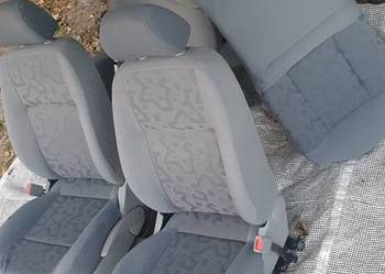Volkswagen Golf 4 siedzenia komplet