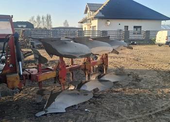 Pług obrotowy Kuhn Huard 3-skibowy