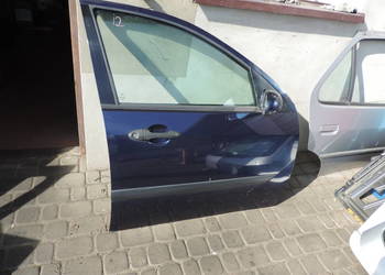 FORD FOCUS MK1 DRZWI PRAWY PRZÓD KOLOR i2