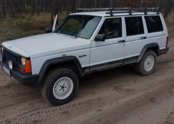 Jeep Cherokee xj 2.5 bezyna