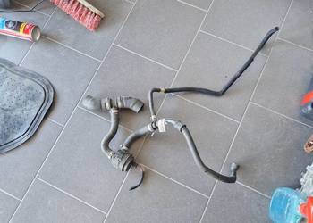 Pompka obiegu wody Alfa Romeo Stelvio 51975685