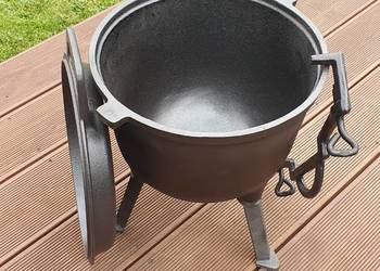Kociołek żeliwny 8 litrów z Paleniskiem 70 cm