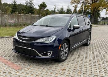 Chrysler Pacifica Limited